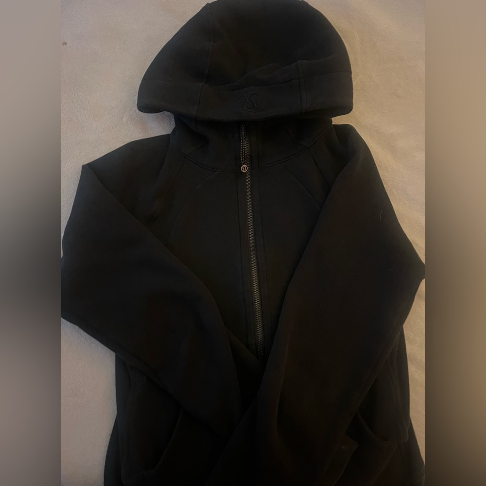 SIZE 6 BLACK SCUBA FULLZIP LULULEMON